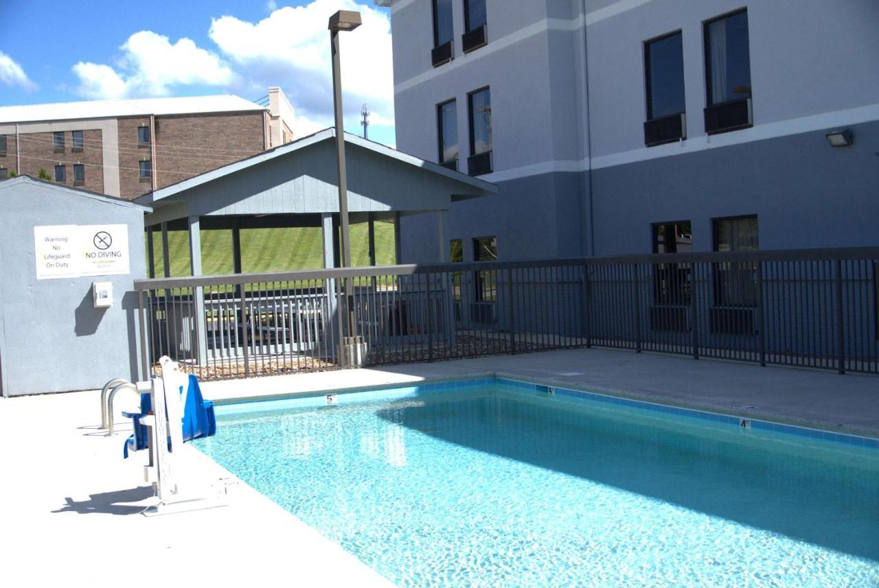Super 8 By Wyndham Crossville Tn Exterior foto