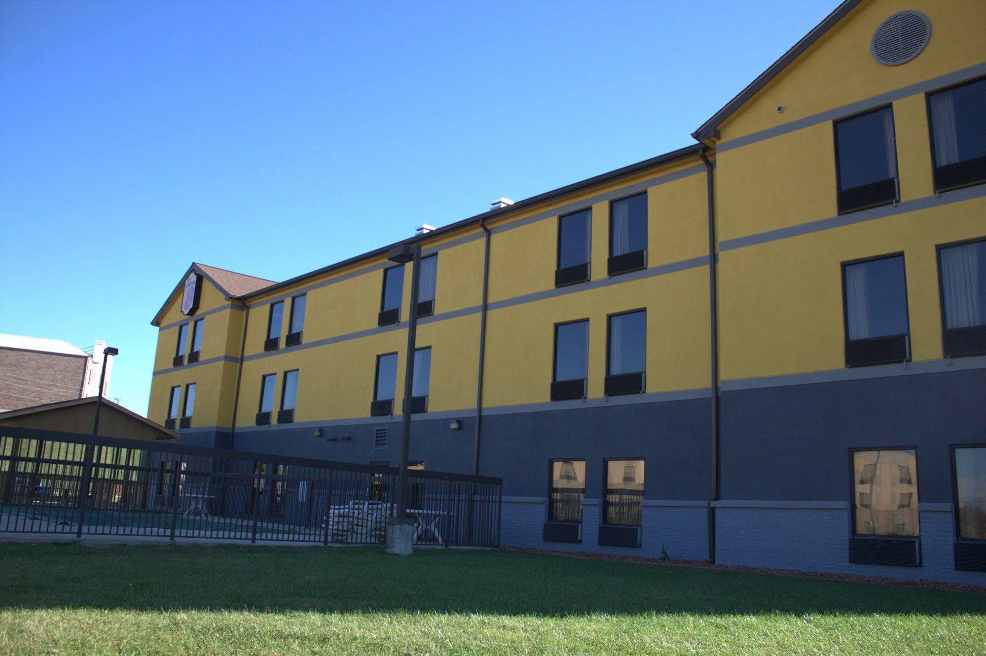 Super 8 By Wyndham Crossville Tn Exterior foto